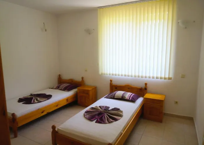 серена - Serena - Zone Апартаменти